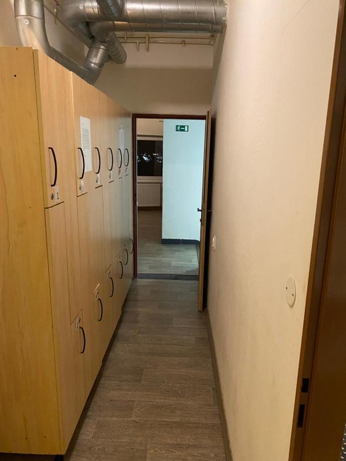 Easy Housing Hostel
