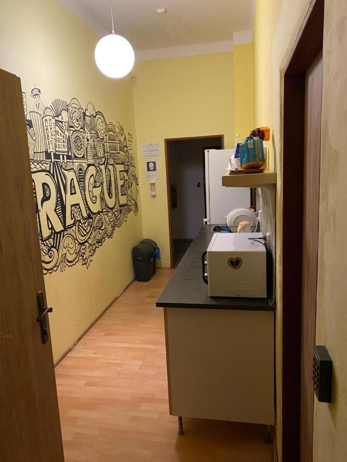 Hostel Easy Housing *